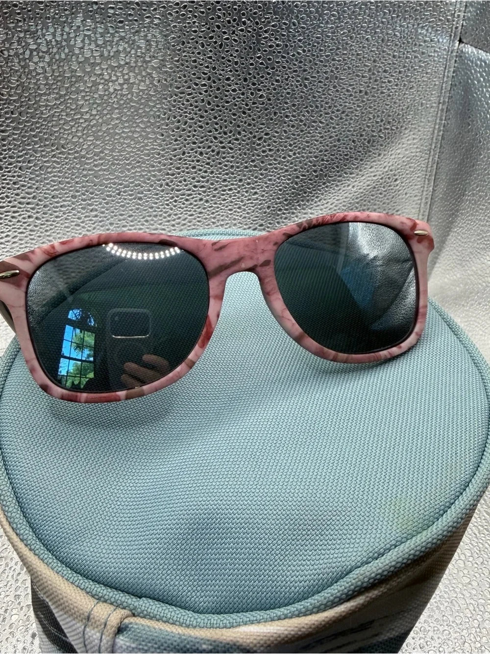 PUGS CA4 Black Sunglasses Arm - Logo Detail Pink Marble